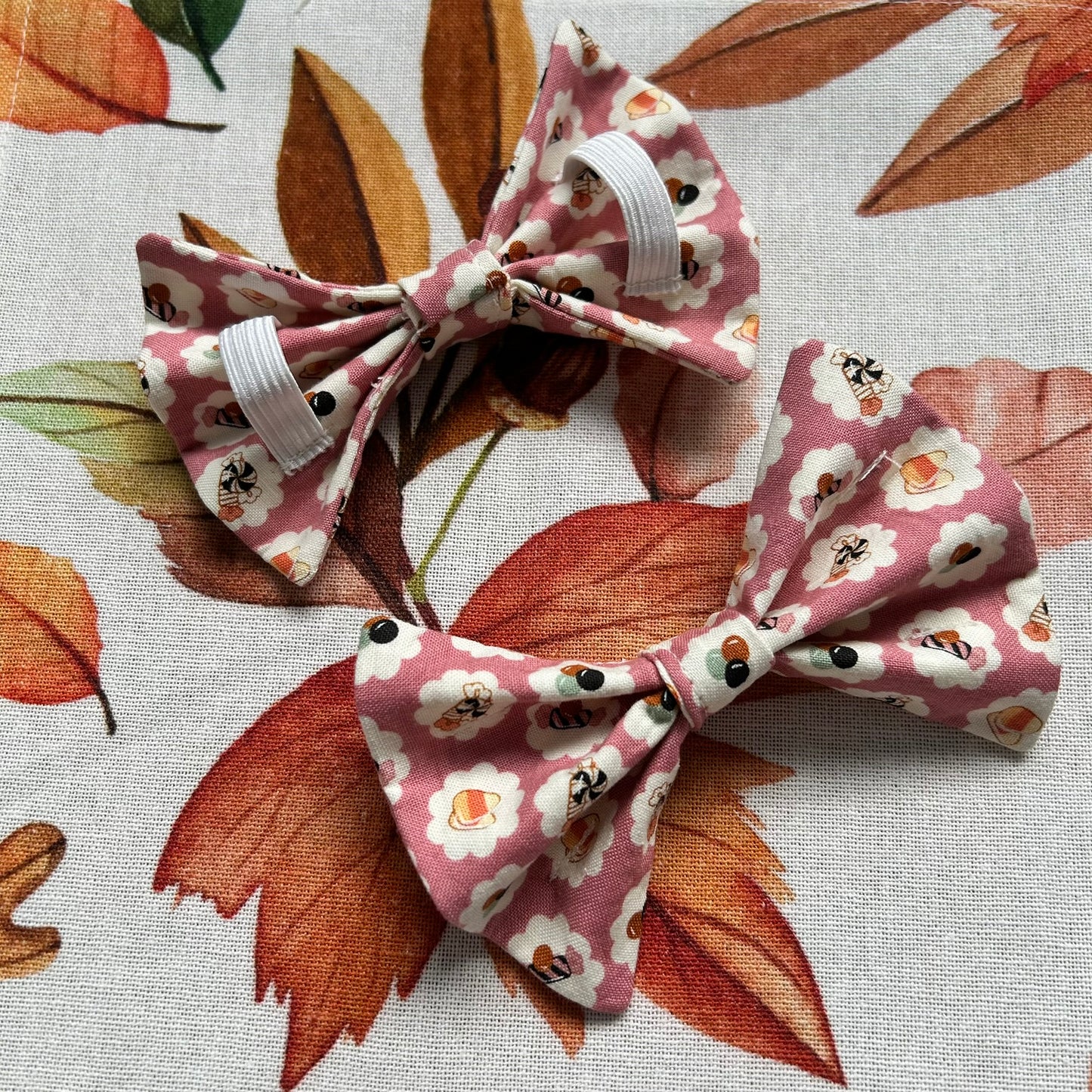 Trick or Treat Halloween - Bow tie