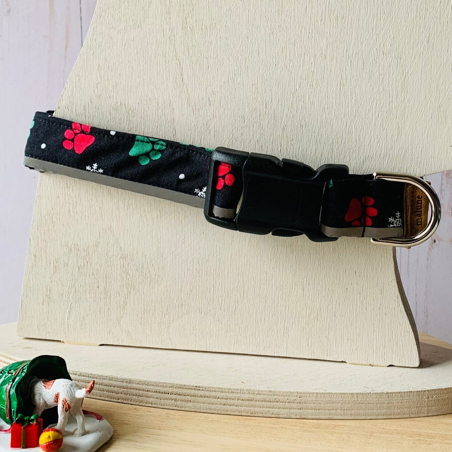 Santa Paws Collar