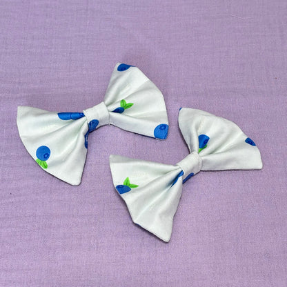 Blueberries Bow tie